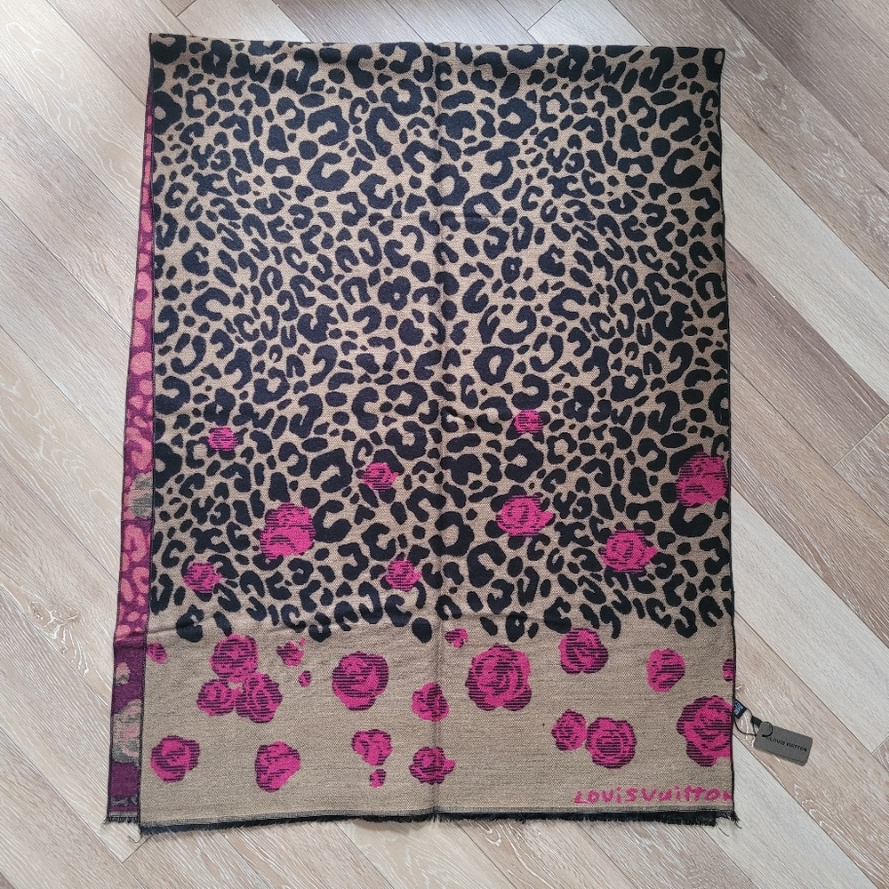 Louis Vuitton Scarf NWT